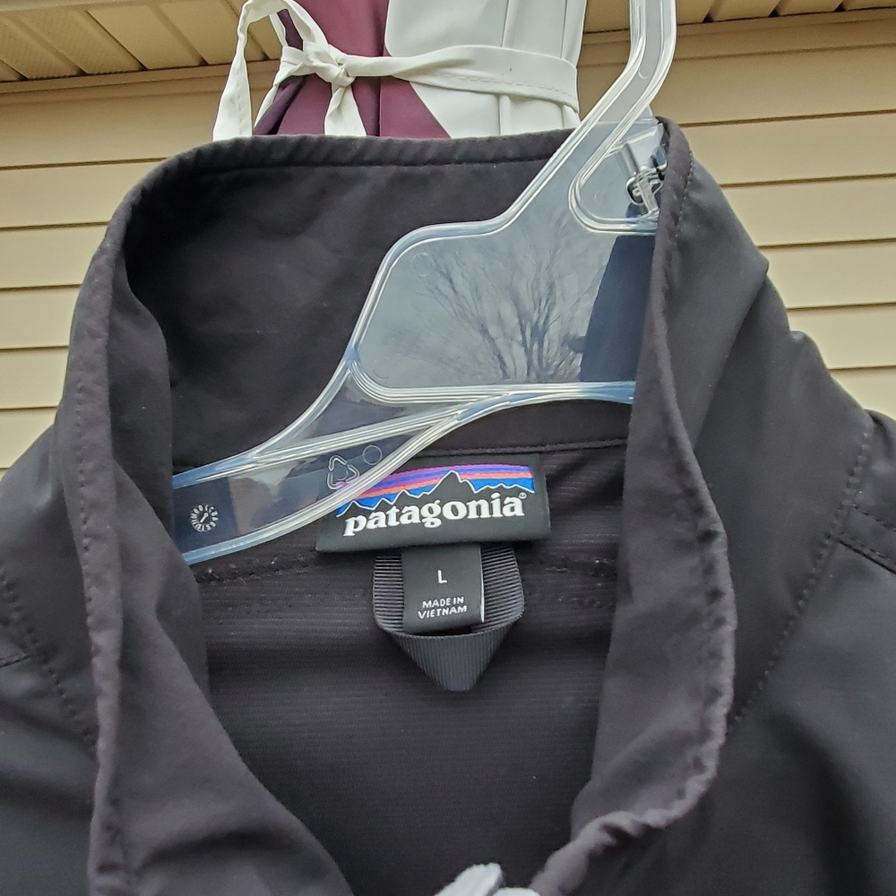 Patagonia Soft-Shell Jacket - image 3